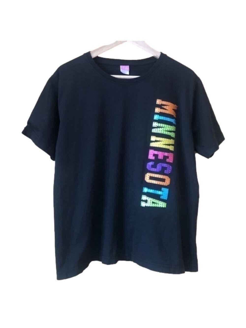MINNESOTA Jeweled L.A.T. bling graphic tee size XL